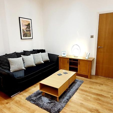 Superb 2 Beds 2 Baths New Apartment W/ Garden+Patio Bournemouth Exteriér fotografie