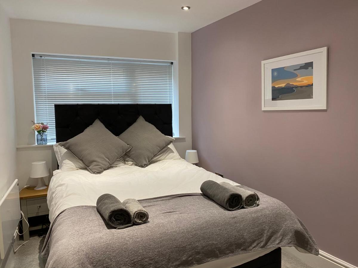 Superb 2 Beds 2 Baths New Apartment W/ Garden+Patio Bournemouth Exteriér fotografie