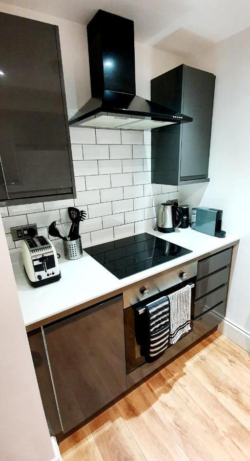 Superb 2 Beds 2 Baths New Apartment W/ Garden+Patio Bournemouth Exteriér fotografie